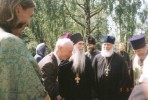 3 июня 1999 года. Архимандрит Кирилл (Павлов) с однокурсниками поздравляют К.Е. Скурата с Днём Ангела